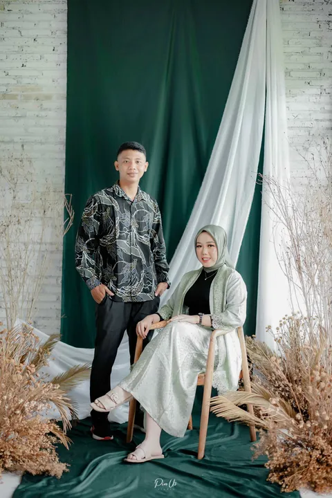 Foto sampul undangan Jun & Winda