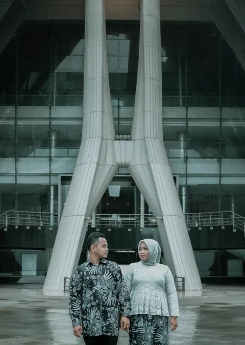Foto sampul undangan Joko & Lia