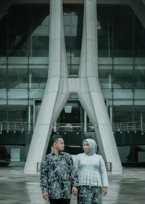 Foto sampul undangan Lia & Joko