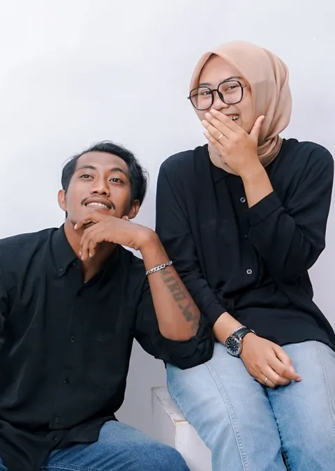 Foto sampul undangan Shely & Miko