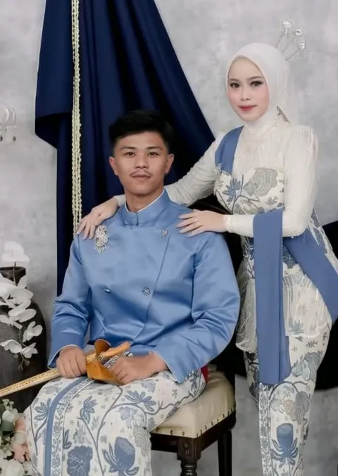 Foto sampul undangan Refpi & Dini