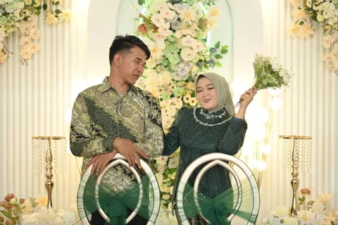 Foto sampul undangan Kamal & Ika