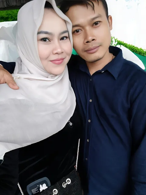Foto sampul undangan Latif & Lia