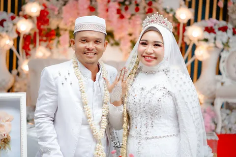 Foto sampul undangan Dede & Nisa
