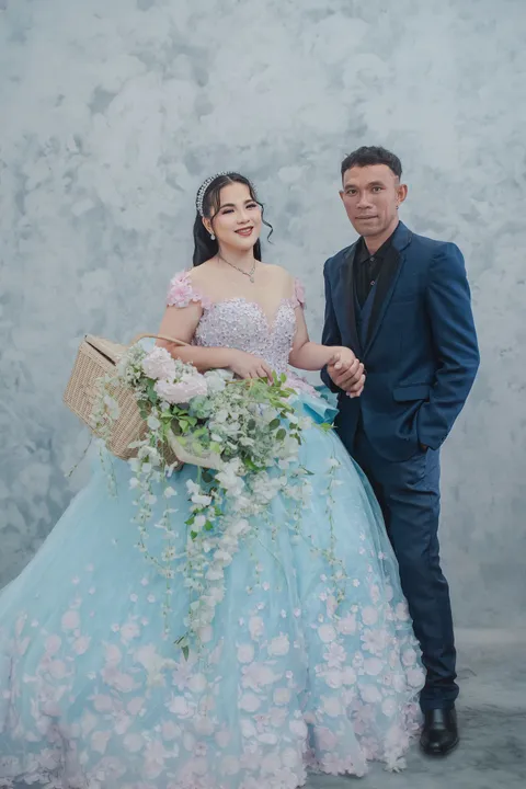 Foto sampul undangan Ocha & Juan