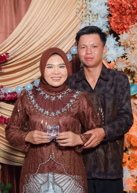 Foto sampul undangan Calvin & Yeni