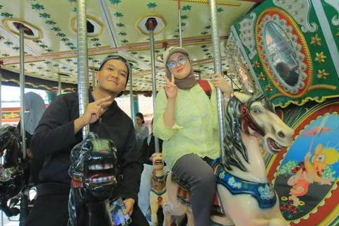 Foto sampul undangan Adit & Dwi