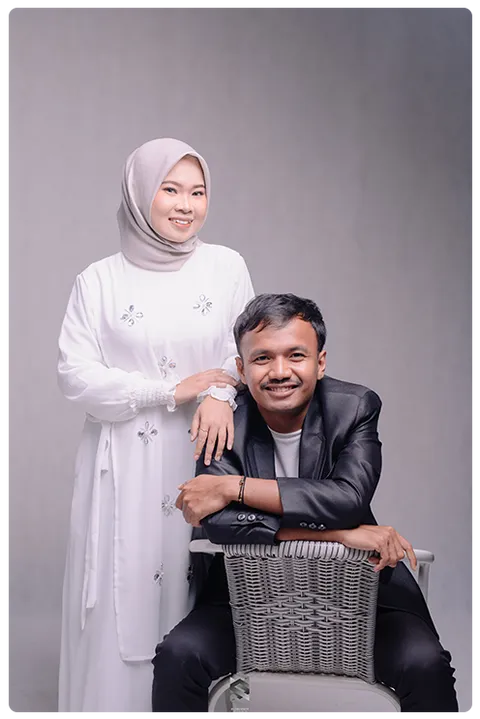 Foto sampul undangan Adi & Anti