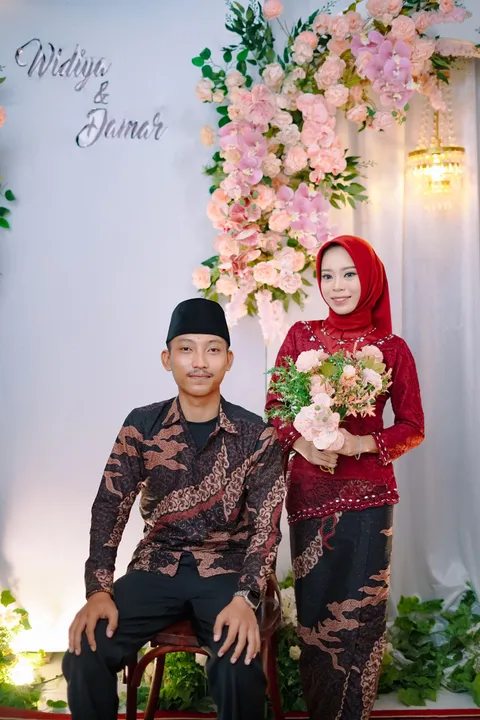 Foto sampul undangan Damar & Widiya