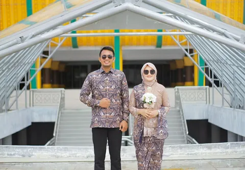 Foto sampul undangan Naufal & Yuli