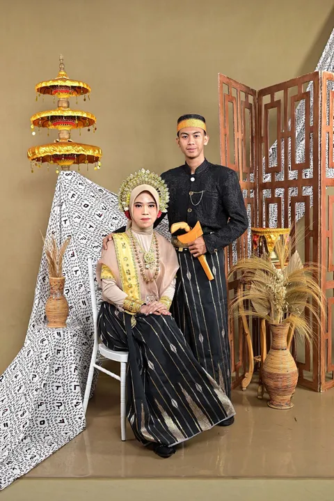 Foto sampul undangan Asrul & Eka