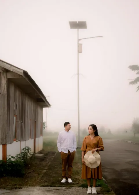 Foto sampul undangan Tika & Ezra