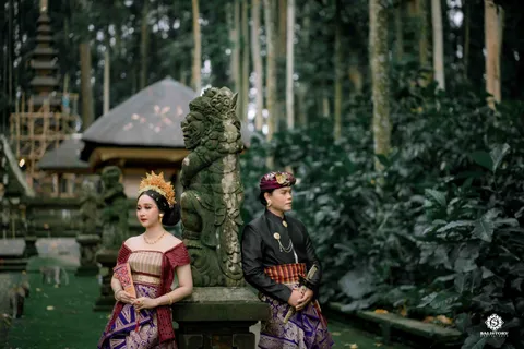 Foto sampul undangan Silvia & Agung