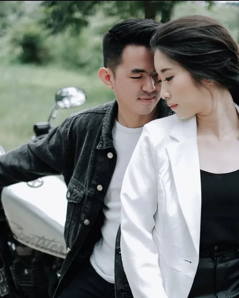 Foto sampul undangan Stevan & Tessalonika