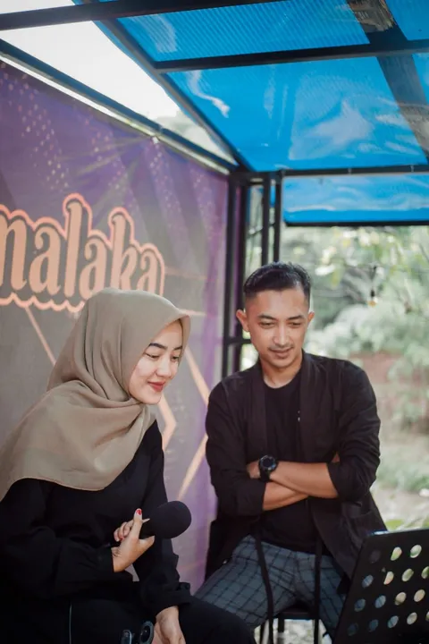 Foto sampul undangan Fanzi & Rina
