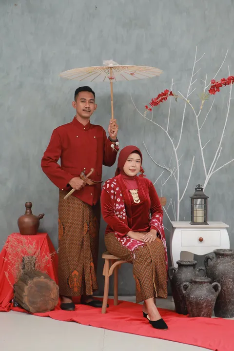 Foto sampul undangan Kumis & Ana