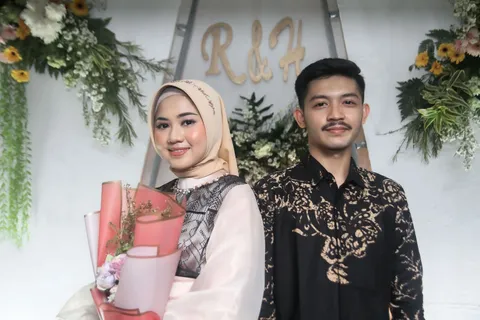 Foto sampul undangan Rima & Haviz