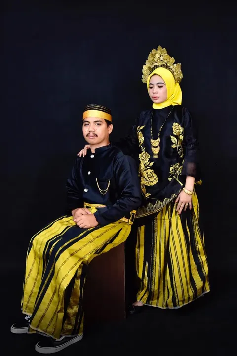 Foto sampul undangan Rifal & Uppa