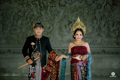 Foto sampul undangan Pebi & Adi