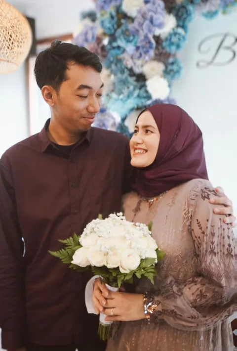 Foto sampul undangan Rizky & Bella