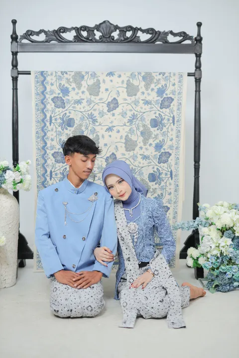 Foto sampul undangan Lina Yulian Dari & Slamet Iman S
