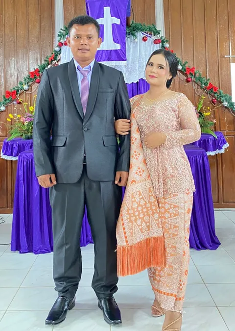 Foto sampul undangan Monika & Anggasana