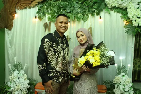 Foto sampul undangan Rana & Vania
