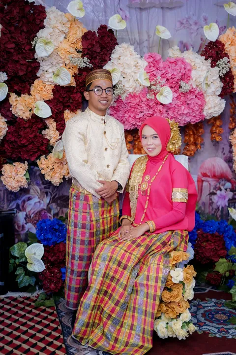 Foto sampul undangan Asrul & Ulfa