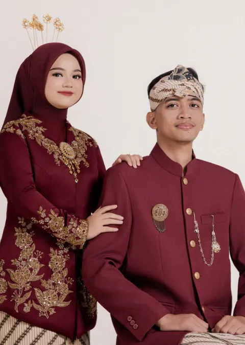 Foto sampul undangan Hafiz & Miya