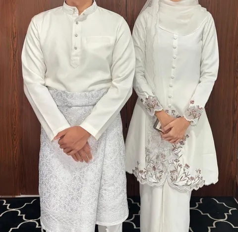 Foto sampul undangan Lisda & Fikri