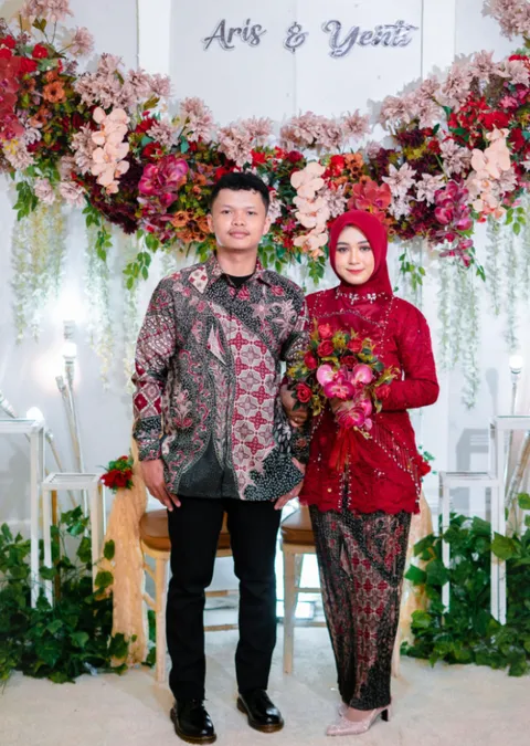 Foto sampul undangan Yenti & Aris