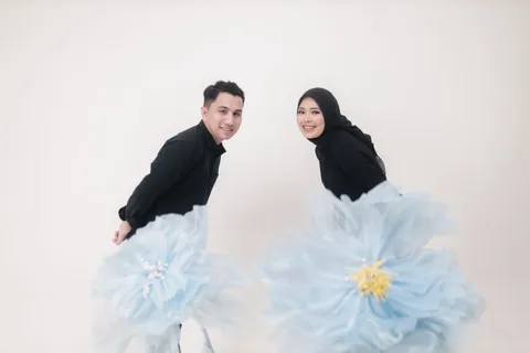 Foto sampul undangan Manda & Yaya