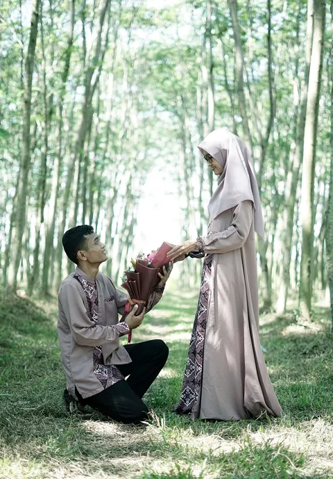 Foto sampul undangan Eva & Aziz