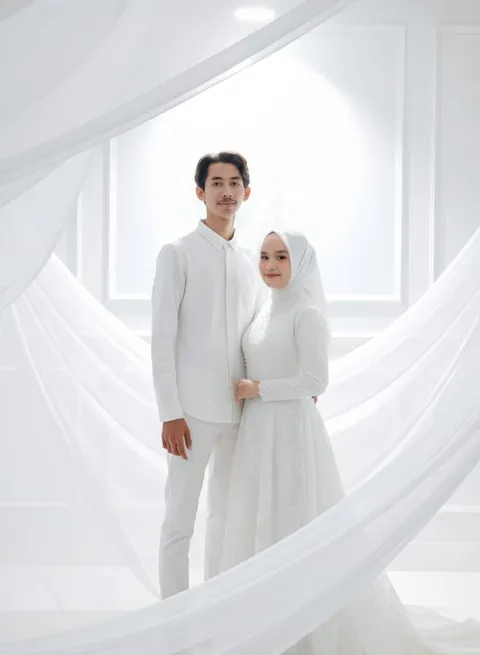 Foto sampul undangan Apri & Siti