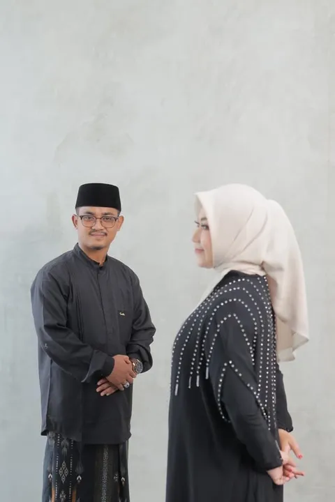 Foto sampul undangan Teman & Teman
