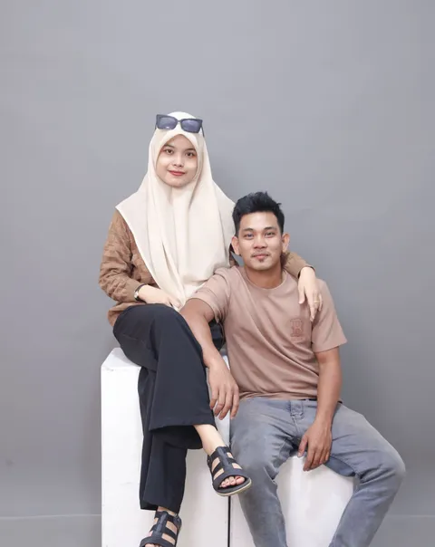 Foto sampul undangan Alias & Nisa