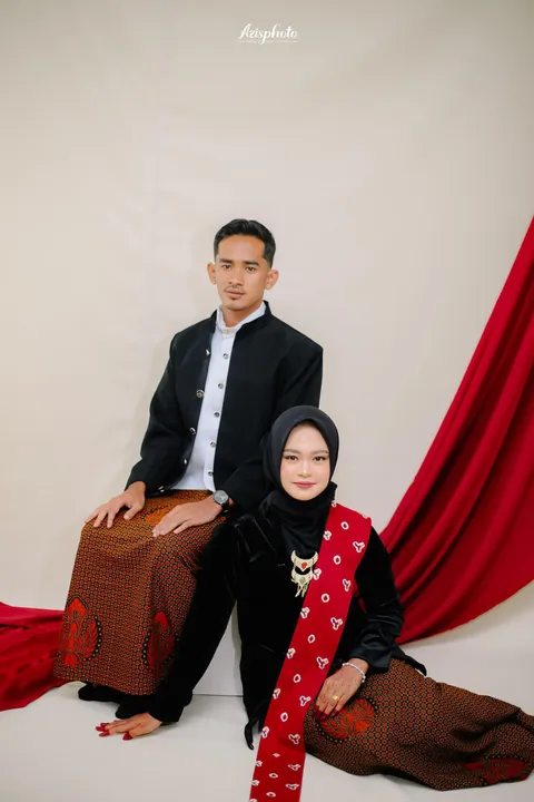 Foto sampul undangan Berliy & Leliy