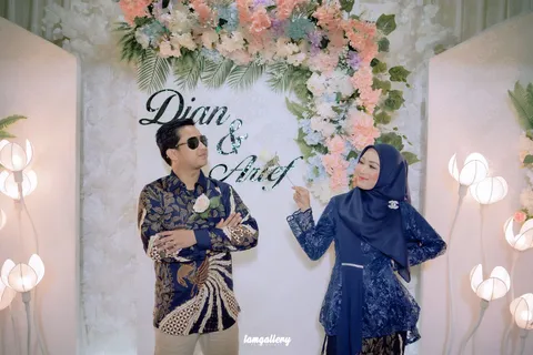 Foto sampul undangan Arief & Dian