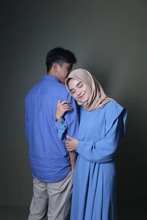 Foto sampul undangan Agi & Elsa