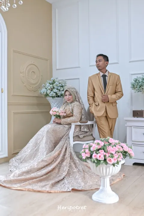Foto sampul undangan Fuji & Tia
