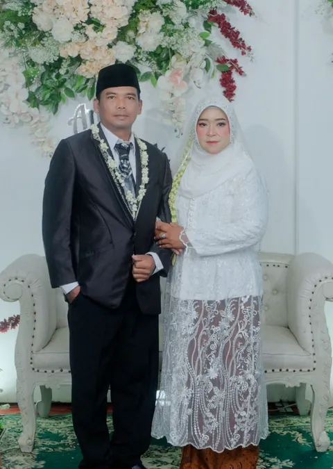 Foto sampul undangan Anik & Abdul Malik