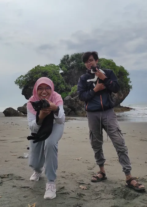 Foto sampul undangan Rinova & Latifah