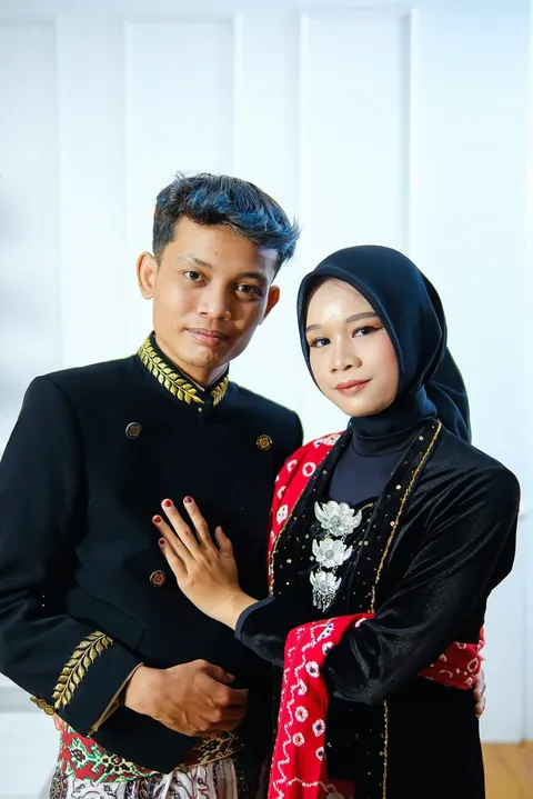 Foto sampul undangan Dewi & Arri