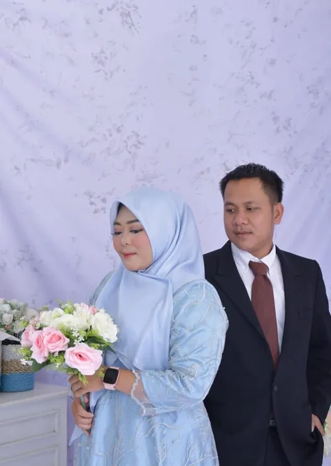 Foto sampul undangan Muslimin & Siska Lestari