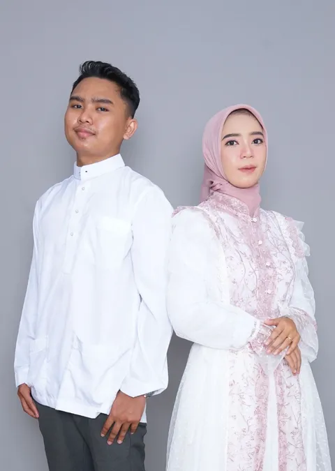 Foto sampul undangan Mahda & Riyad