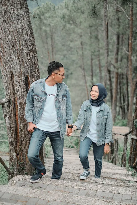 Foto sampul undangan Fajar & Intan