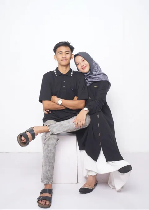 Foto sampul undangan Nadya & Deny