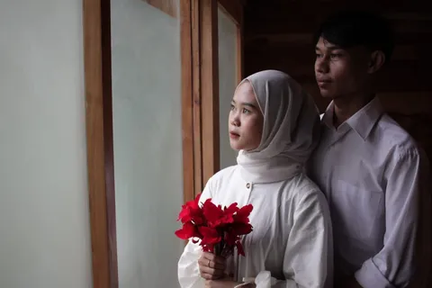 Foto sampul undangan Aih & Herni