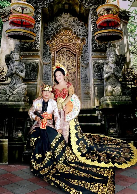 Foto sampul undangan Yeni & Is