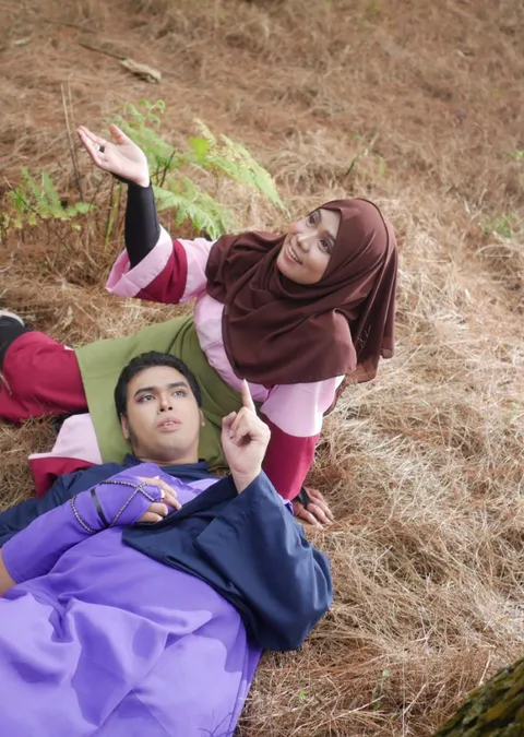 Foto sampul undangan Farah & Aka